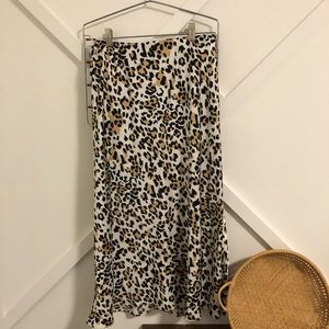 Babaton Size 4 Leopard print silk skirt
